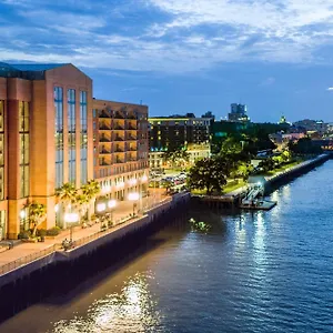 4* Otel Marriott Riverfront